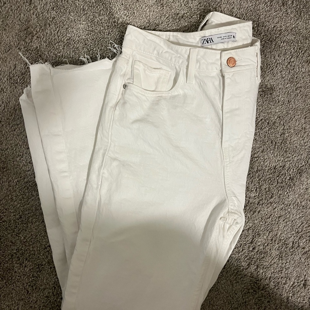 Zara Women's White Straight Leg Jeans